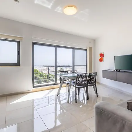 New Top Floor Enjoy Opening Views San Ġwann